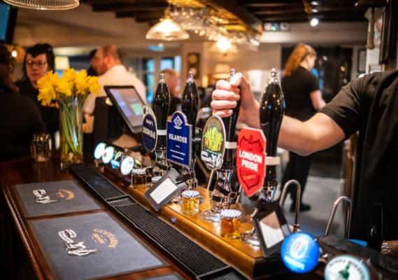 Pubs serving real ale on Isle of Wight | The Griffin Godshill